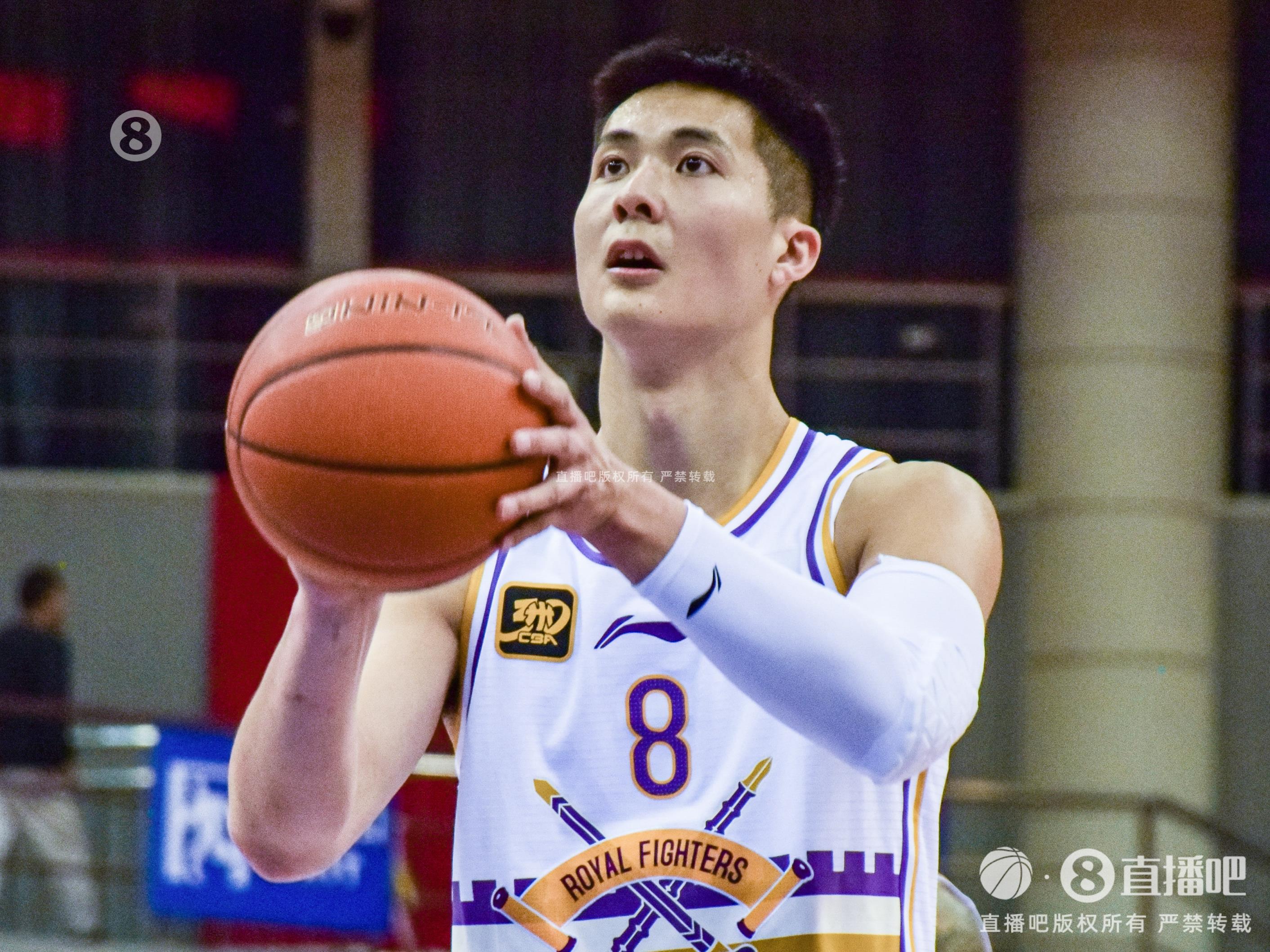 拼盡全力！朱松瑋11中9拿到22分4板6助 三分6中4